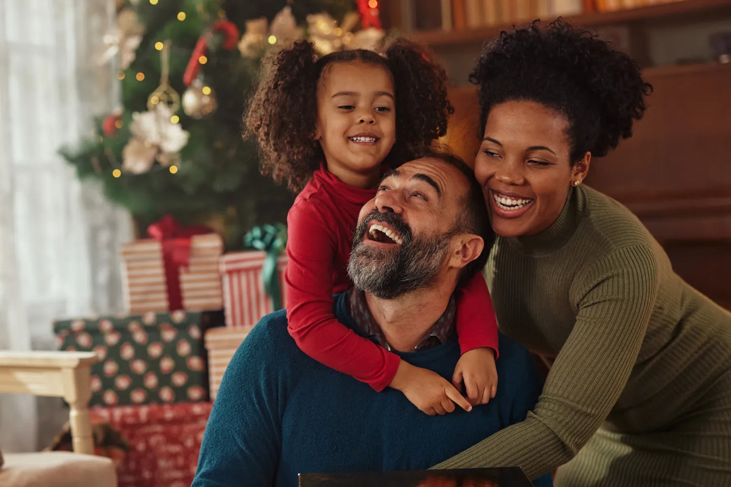 9 Christmas Traditions To Celebrate With Your Family 