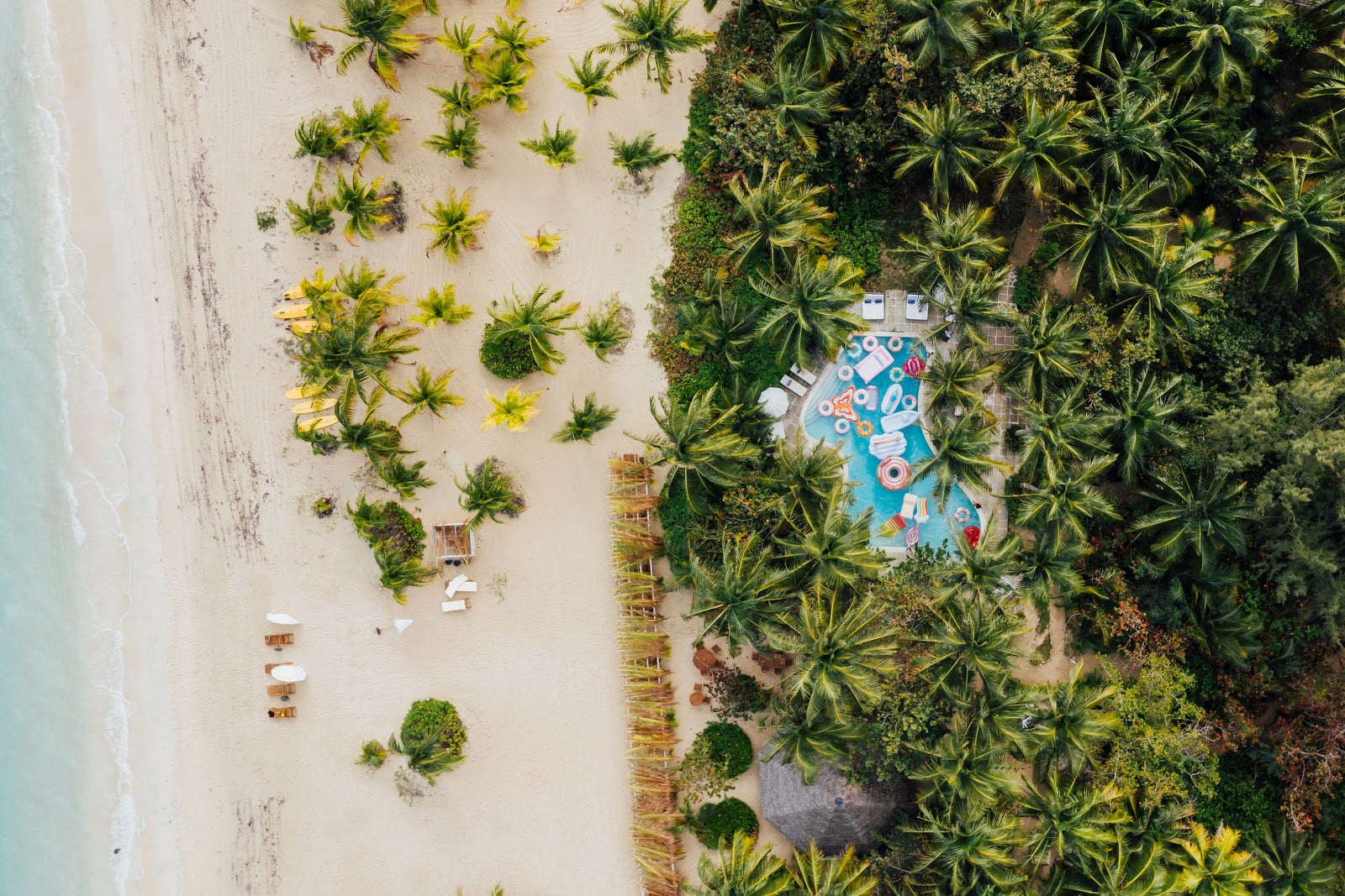 6 Things You NEED To Bring To Your Next Pool Party