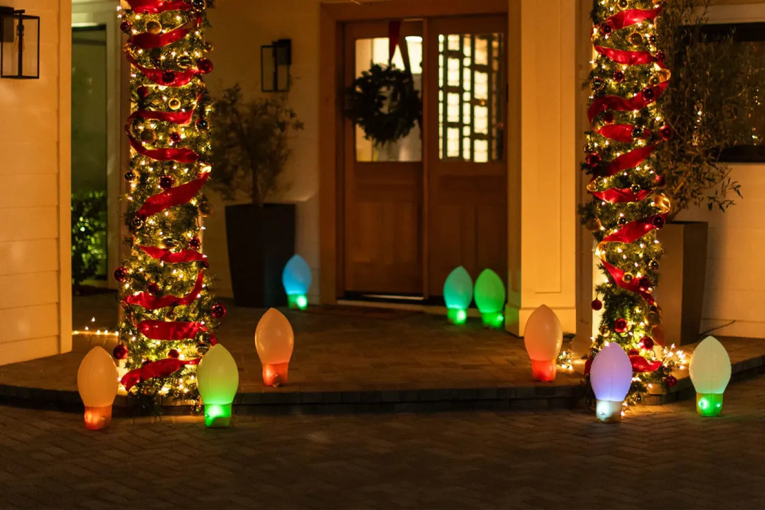 Outdoor Christmas Decor Ideas for a Festive Season