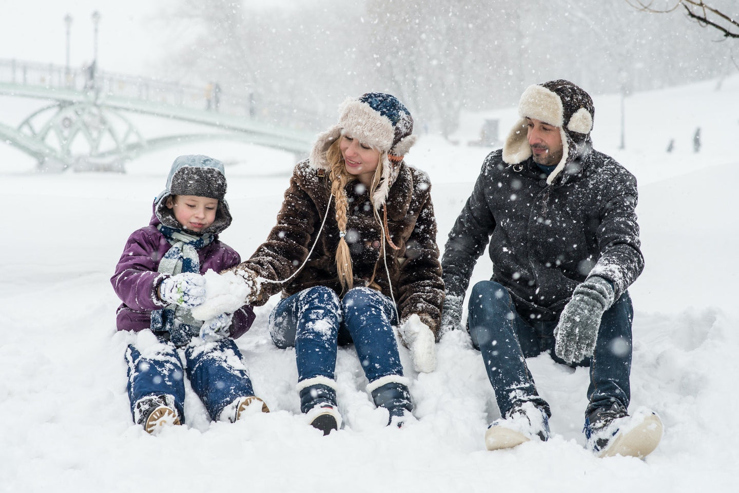 Winter Scavenger Hunt Ideas For Kids and Adults