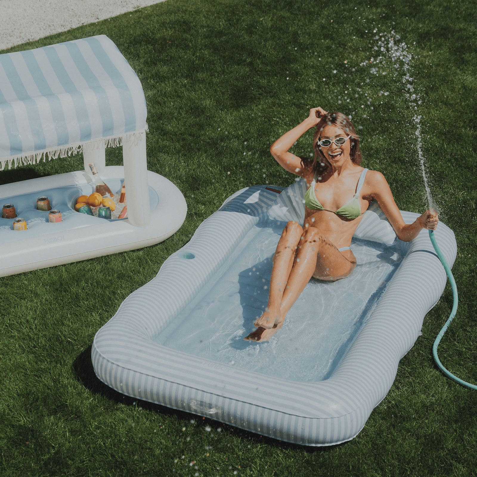 Tanning Pools & Tanning Pool Floats