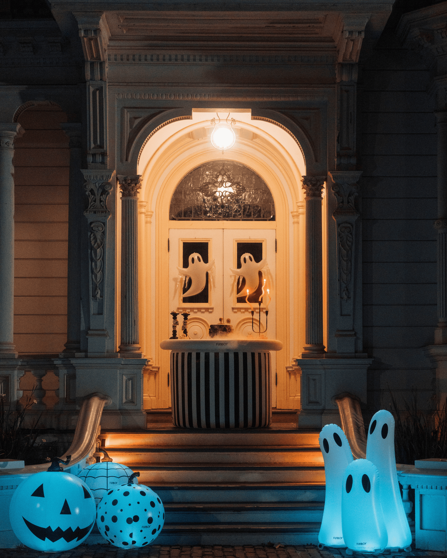 Inflatable Bar perfect for Hallowen