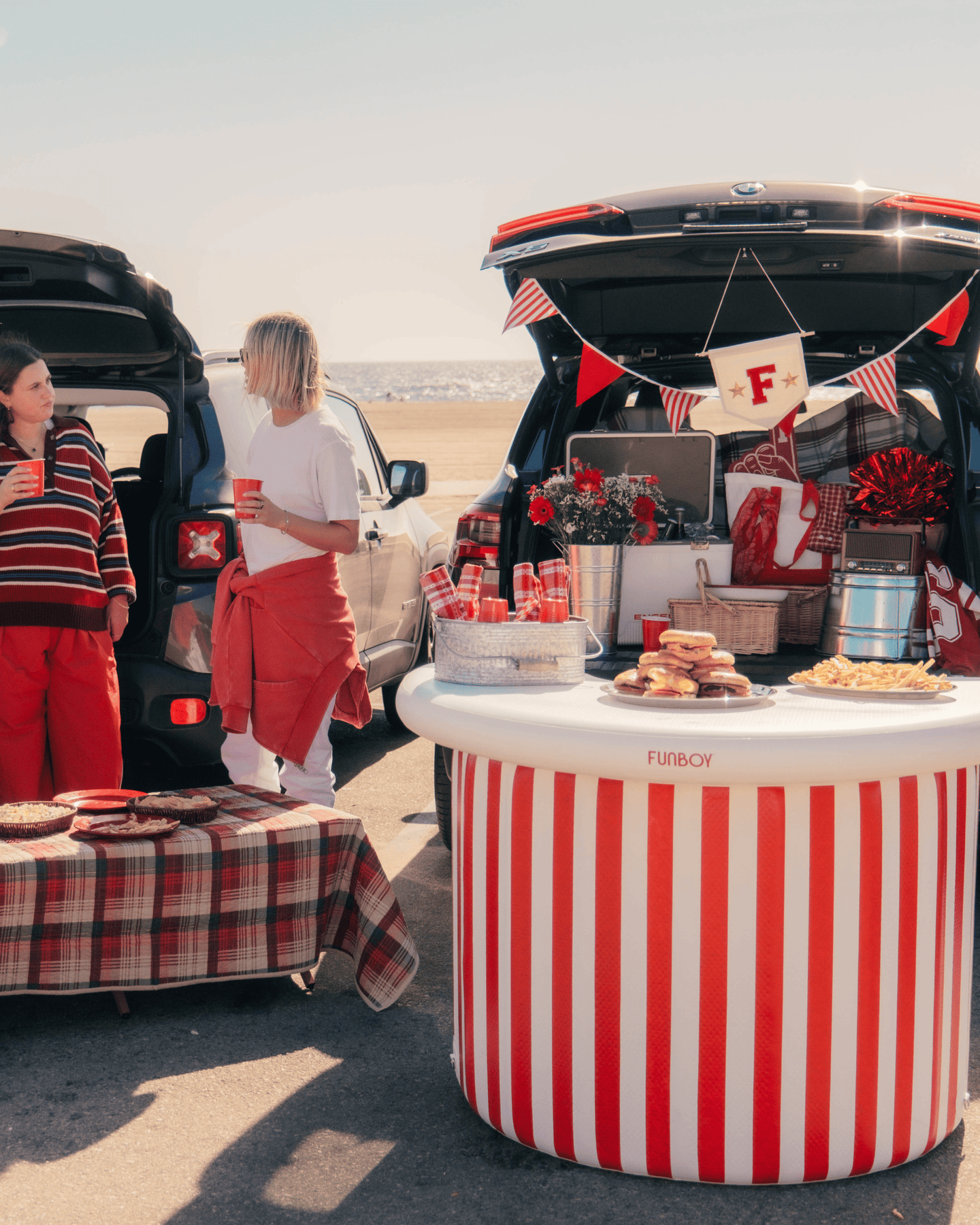 Inflatable Portable Tailgate Bar