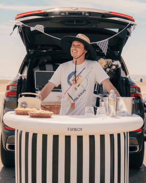 Inflatable Bar, Portable Bar, Tailgate Bar