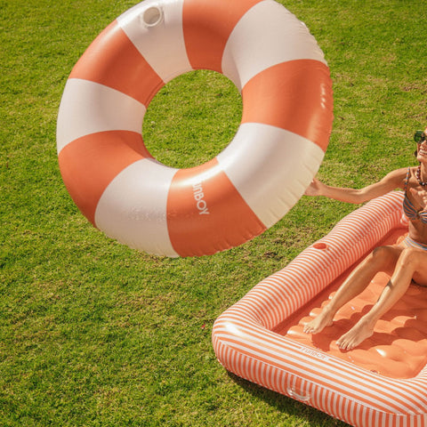 Burnt orange tube float