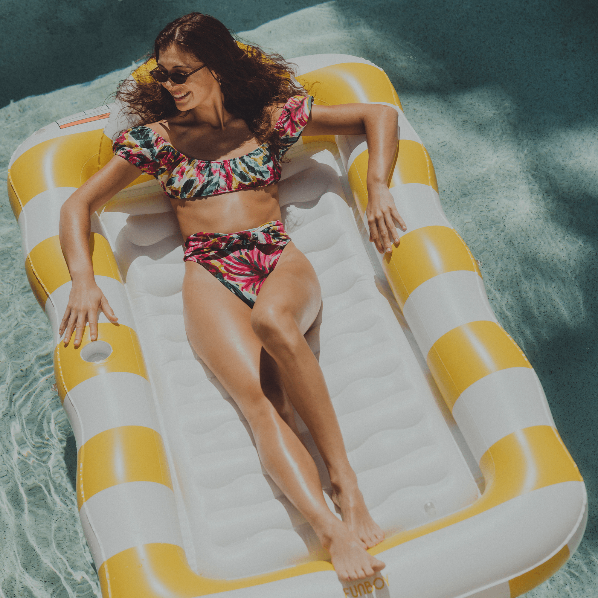 2-in-1 Tanning Pool Lounger Collection