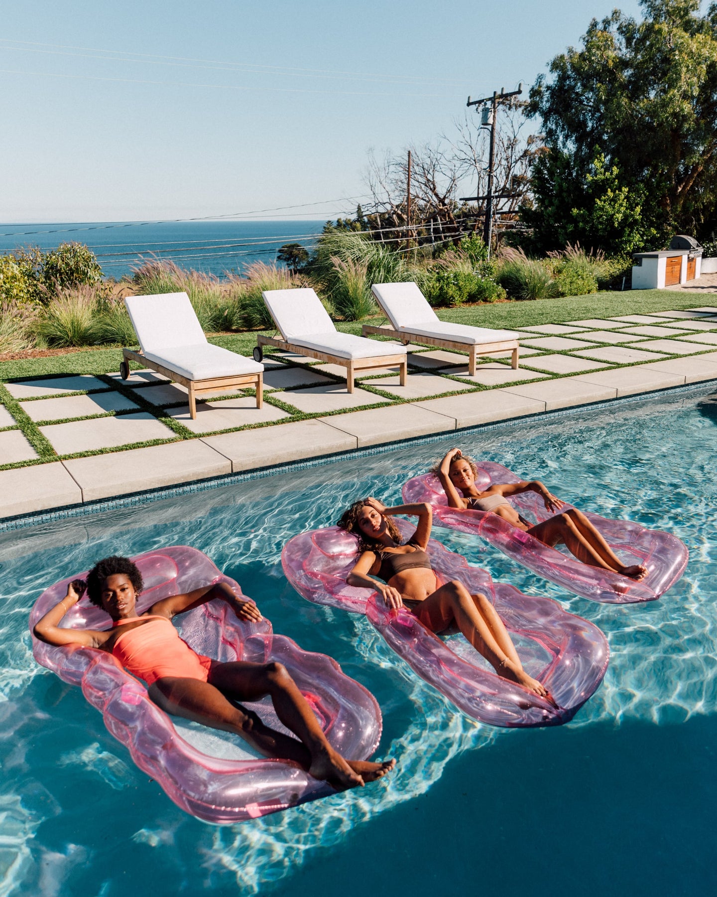 Best Pool Float - Clear Pink Mesh Lounger